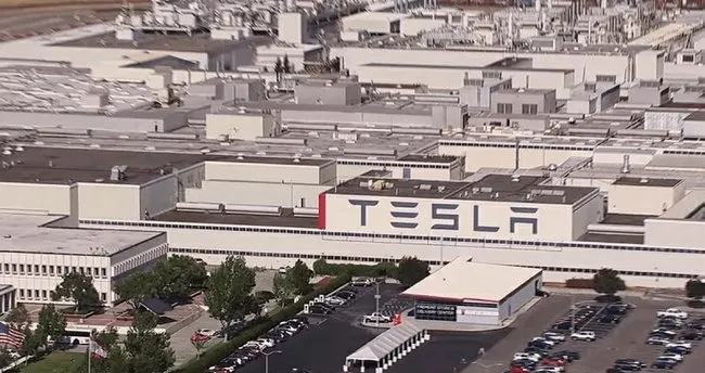 Elon Musk, meydan okumuştu!  Tesla fabrikasında Covid-19 krizi...