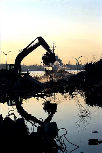 17 Ağustos 1999.. Türkiye'yi yıkan depremin acı görüntüleri