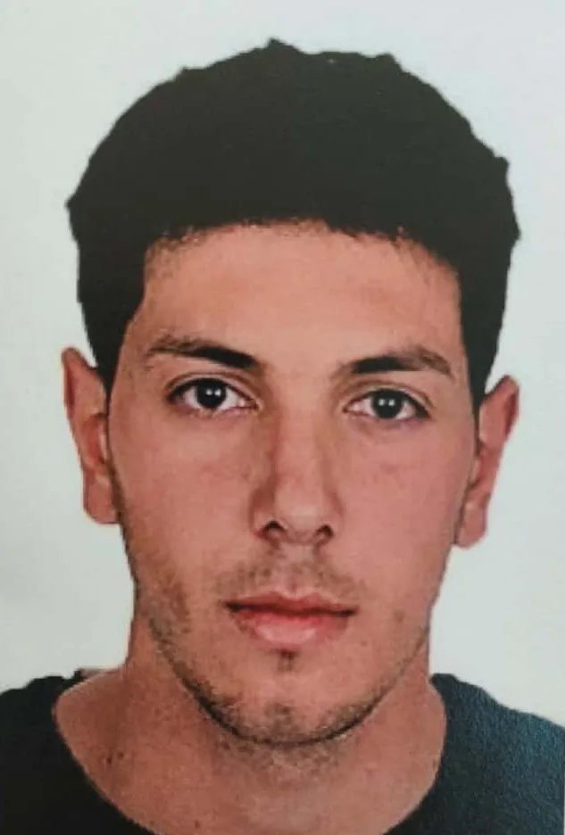 adanada-kan-donduran-cinayet-arkadasini-100-metreden-tabancayla-oldurdu-savunmasi-pes-dedirtti-1761030981881.jpg Adana'da kan donduran cinayet! Arkadaşını 100 metreden tabancayla öldürdü: Savunması pes dedirtti!
