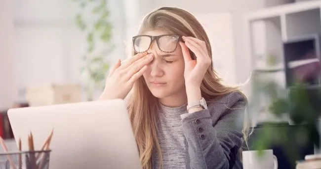 Bilgisayar Kullanirken Gozluk Takmak Faydali Midir Son Dakika Haberler