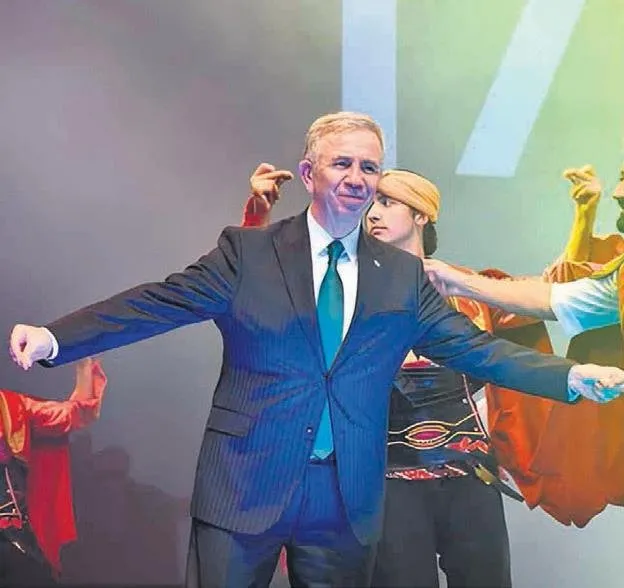 Halkın parası işte böyle uçup gitti