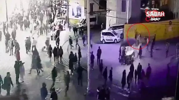 Taksim Meydanı’nda silahlı saldırı! Husumetlisine benzettiği adamı vurdu, anında yakalandı | Video