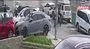 Çekmeköy’de feci kaza kamerada: Kontrolden çıkan otomobil durağa daldı: 4 yaralı