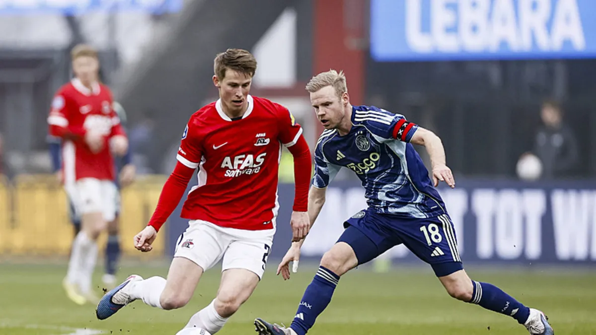 AZ Alkmaar ile Ajax puanları paylaştı!