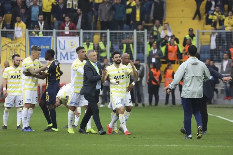 Ersun Yanal kararını verdi! İşte Fenerbahçe’nin derbi ilk 11’i