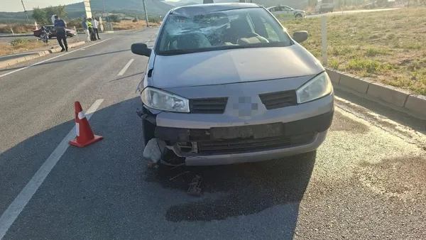kutahyada-otomobilin-carptigi-elektrikli-bisikletin-surucusu-hayatini-kaybetti-1787514210138.jpg