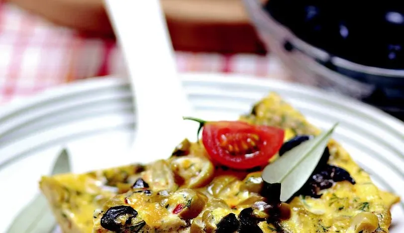 Zeytinli Omlet
