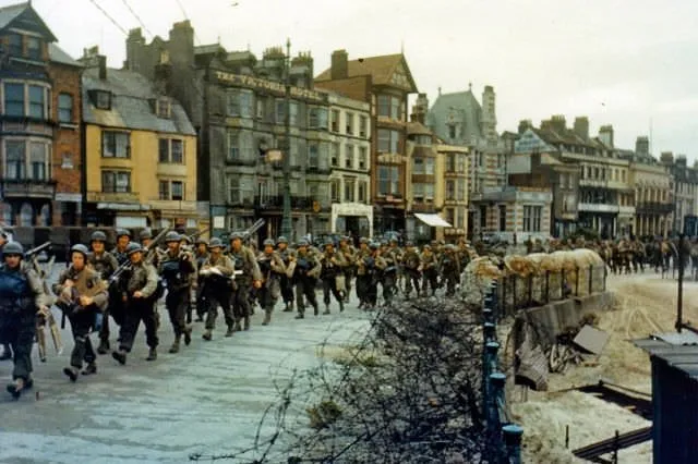 70 sene sonra Normandiya