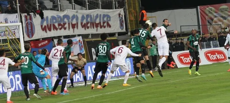 Akhisar Belediyespor - Trabzonspor maçının fotoğrafları