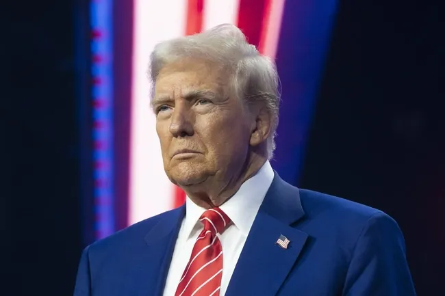 donald-trumptan-gumruk-vergisi-kararina-sert-tepki-bana-bir-ulkeyi-yok-etme-yetkisi-veriyor-ama-gumruk-vergisi-1771614656604.jpeg Donald Trump’tan gümrük vergisi kararına sert tepki: