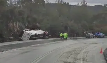 Antalya’da feci kaza! Yolcu otobüsü şarampole devrildi: 21 yaralı