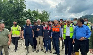 Bakan Karaismailoğlu sel felaketinin yaşandığı Türkeli’de inceleme yaptı