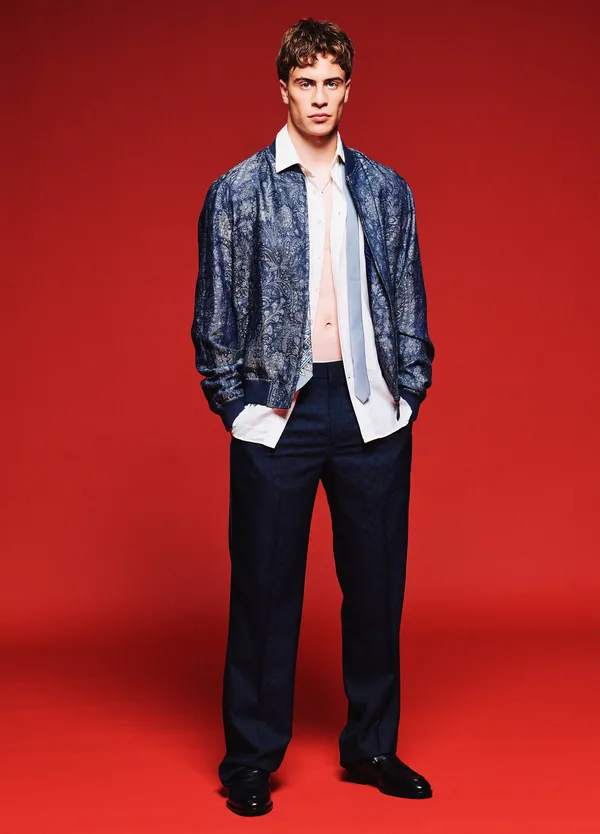vogue-turkiye-kenan-yildiz-ile-tarihinde-bir-ilke-imza-atiyor-1780390547204.jpg
