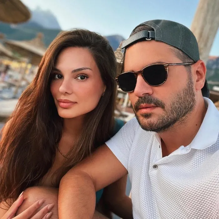 Survivor’ın estetikli güzeliyle evlenmişti! Oyuncu Tolgahan Sayışman biricik eşi Almeda Abazi’nin yeni yaşını duygu dolu paylaşımla kutladı! Ailemizin kraliçesi