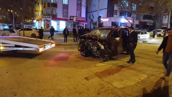 elazigda-trafik-kazasinda-agir-yaralanan-kisi-hayatini-kaybetti-1741694631579.jpg