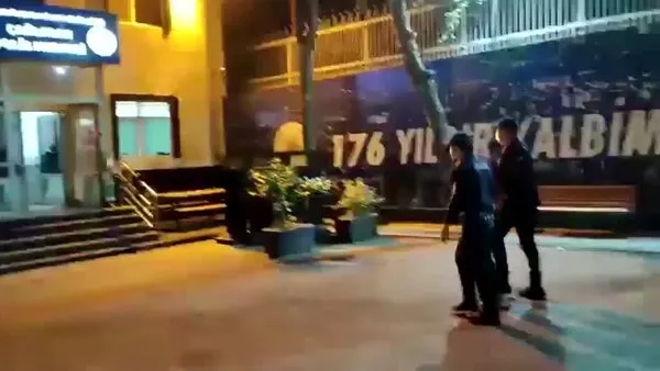 İstanbul'da mankeni taciz eden şantajcının yakalanma anı kamerada