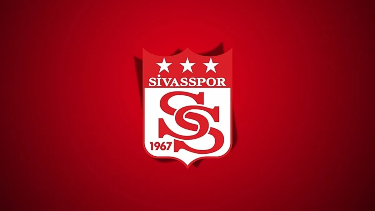 FIFA’dan, Sivasspor’a 3 dönem transfer yasağı! FIFA’dan, Sivasspor’a 3 dönem transfer yasağı!