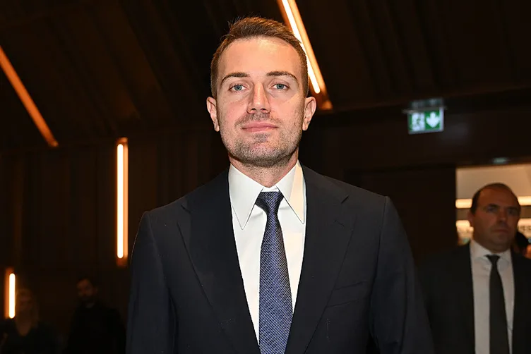 Turkuvaz Medya ’Spor Zirvesi’nde ödül alan en iyi oyuncular belli oldu! Ciro Mertens SABAH Spor mikrofonunda...