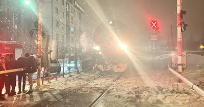 Manevra yapan tren çocuğa çarptı