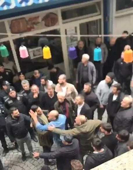 Hopa’da CHP’lilerin liste tartışması yumruklu kavgaya dönüştü