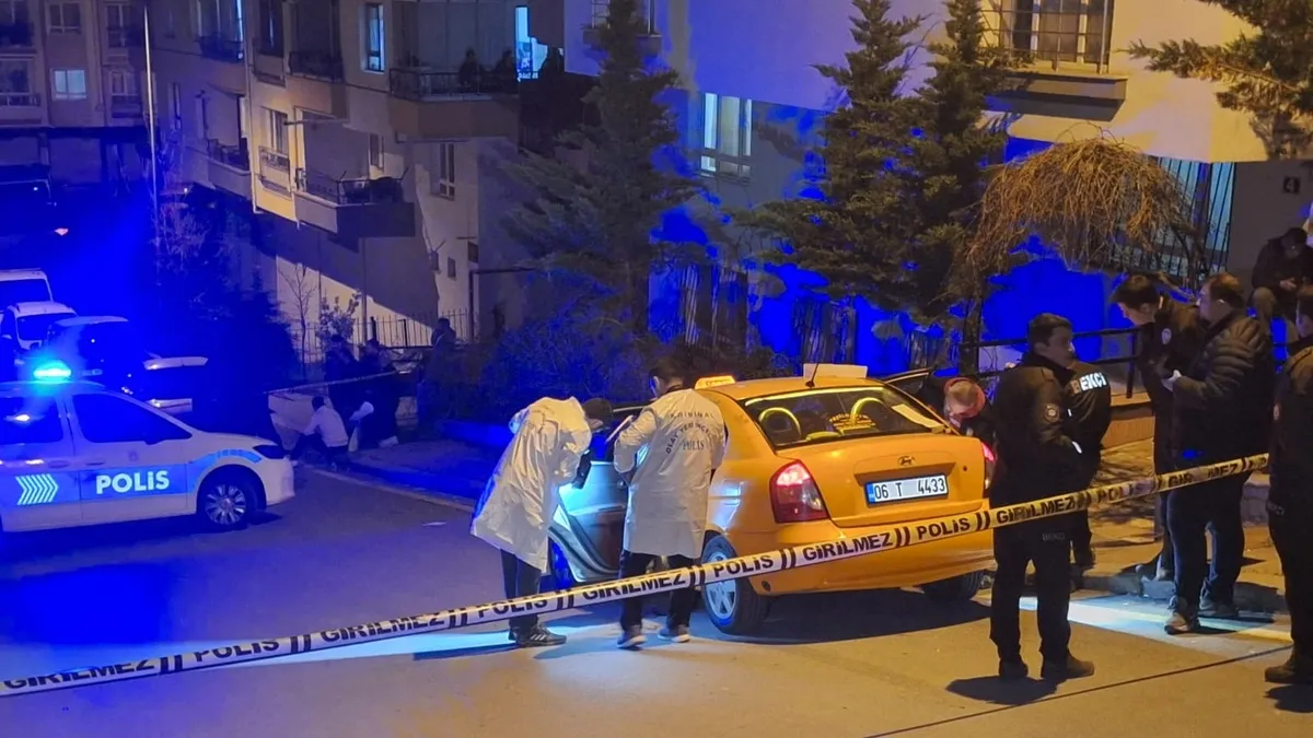 Takside tartışma kanlı bitti: 1 ağır yaralı Takside tartışma kanlı bitti: 1 ağır yaralı