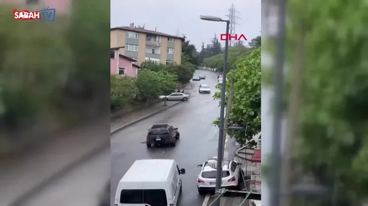 Üsküdar'da İETT otobüsünden akan mazot nedeniyle çok sayıda araç kaza yaptı! O anlar kamerada | Video