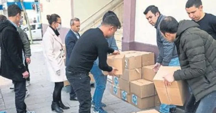 Büyükşehir ihtiyaçları eve ulaştırıyor