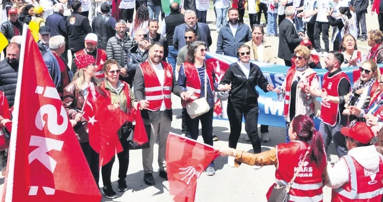 Davullarla zurnalarla 1 Mayıs