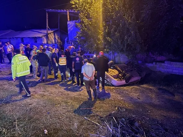 erzincanda-trafik-kazasi-kari-koca-yaralandi-1790711220057.jpg