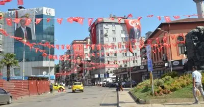 Zonguldak'ın caddeleri Türk bayraklar ile donatıldı #zonguldak