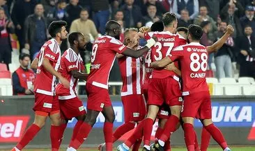 Yiğidolardan liderlik pozu! Sivasspor 2 - 0 Konyaspor MAÇ SONUCU