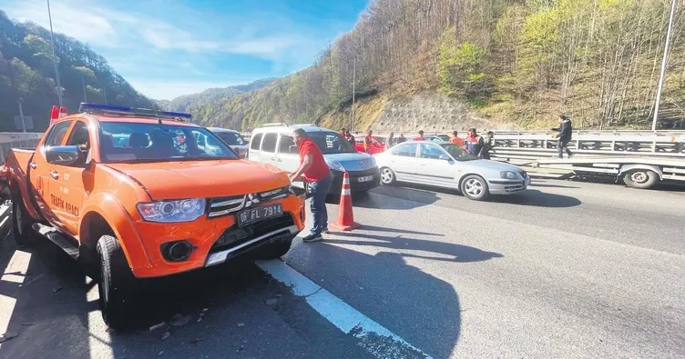 Ambulansa yol vermediler