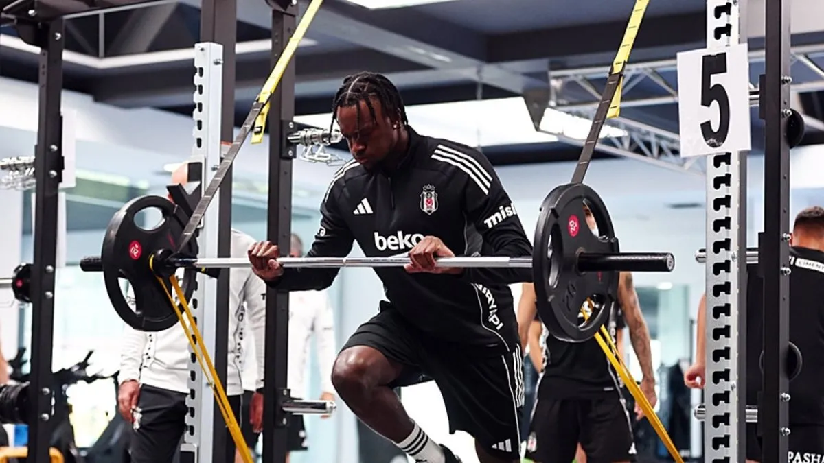 Beşiktaş, salonda çalıştı!