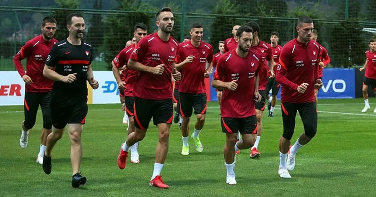 A Milli Takım, Karadağ maçı hazırlıklarına başladı