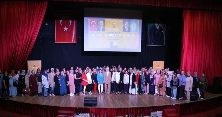 AK Parti İzmir Kadın Kolları’ndan ‘Kadın Girişimciliği Zirvesi’