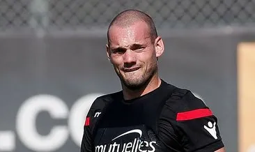 Katar’a transfer olan Sneijder’den flaş sözler