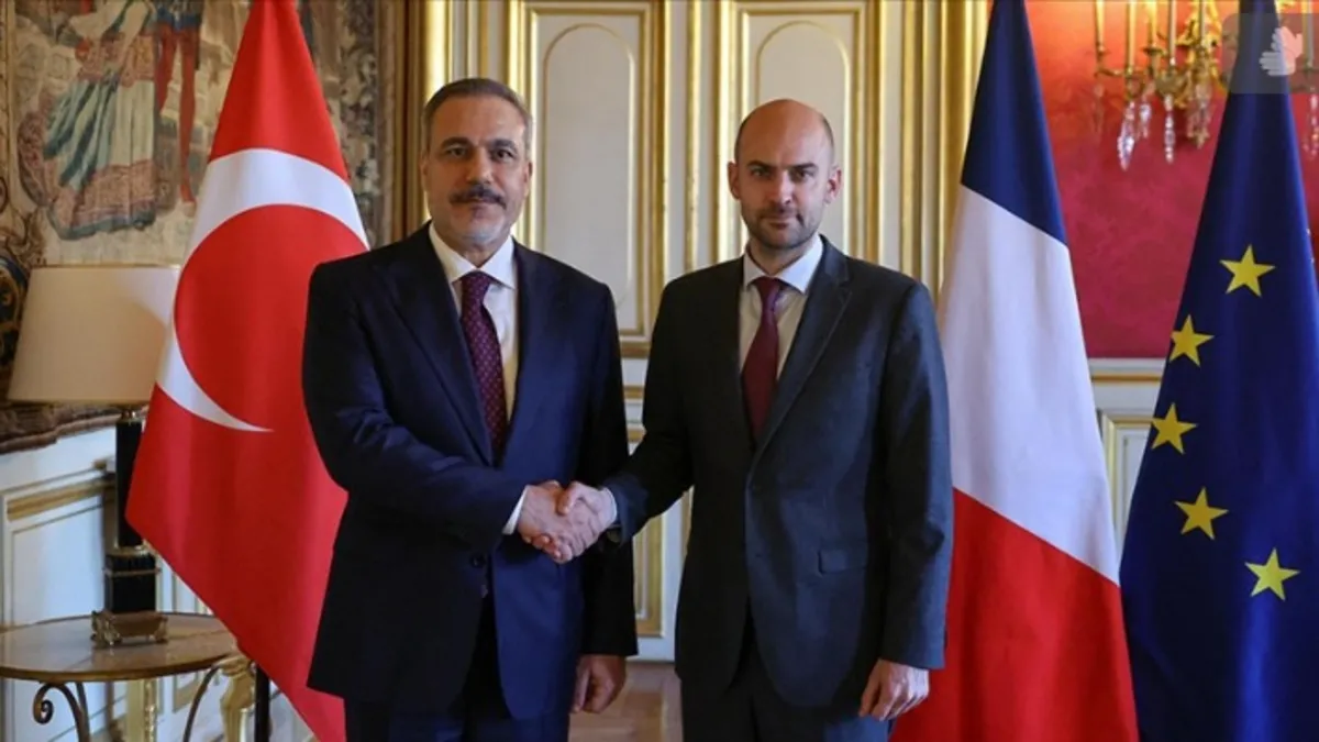 Bakan Fidan, Fransız mevkidaşı Barrot ile telefonda görüştü! Bakan Fidan, Fransız mevkidaşı Barrot ile telefonda görüştü!