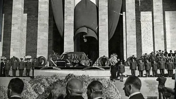 Mustafa Kemal Atatürk’ün son sözü! Başını sağa çevirip doktora dedi ki...