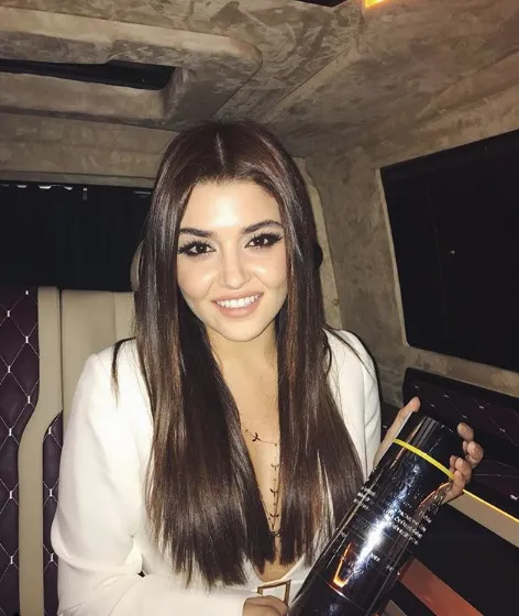 hande erçel in yüzüne ne oldu sırrı ortaya çıktı sayfa 3
