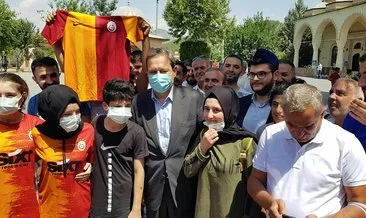 Galatasaray Başkanı Burak Elmas kurban kesti!