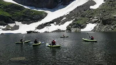 Giresun’da 2 bin 750 rakımlı buzul gölünde kano...
