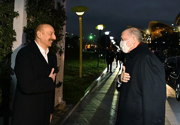 iste-tarihi-ziyaretin-sifreleri-3-onemli-sembol-azerbaycanda-baskan-erdoganin-ziyaretinin-ardindaki-mesaj-ne-1607585875877.jpg İşte tarihi ziyaretin şifreleri! 3 önemli sembol Azerbaycan'da... Başkan Erdoğan'ın ziyaretinin ardındaki mesaj ne?