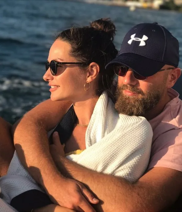 Yasemin Özilhan ve İzzet Özilhan'ın paylaşımları olay oldu!