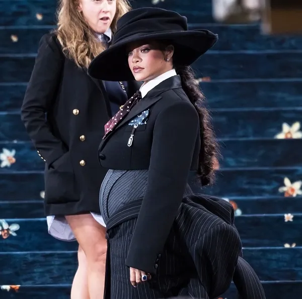 Rihanna 3. kez hamile! Met Gala’da karnı ilk kez görüntülendi...
