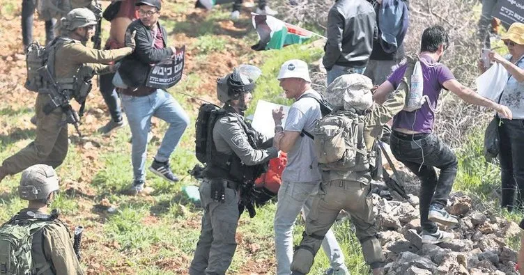 Filistinlilere organize saldırılar sürüyor