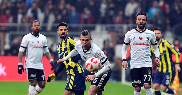 Nefes kesen derbi! 4 gol, 3 kırmızı kart...