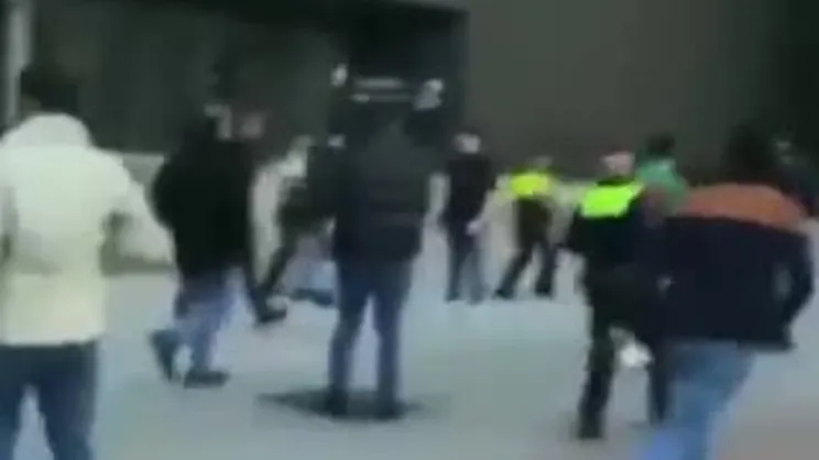 Belçika-Fransa'da PKK yandaşlarından provokasyon: Oy kullanan Türklere saldırdılar | Video