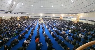 Erzincan’da Kadir Gecesi dolayısıyla vatandaşlar camilere akın etti #erzincan