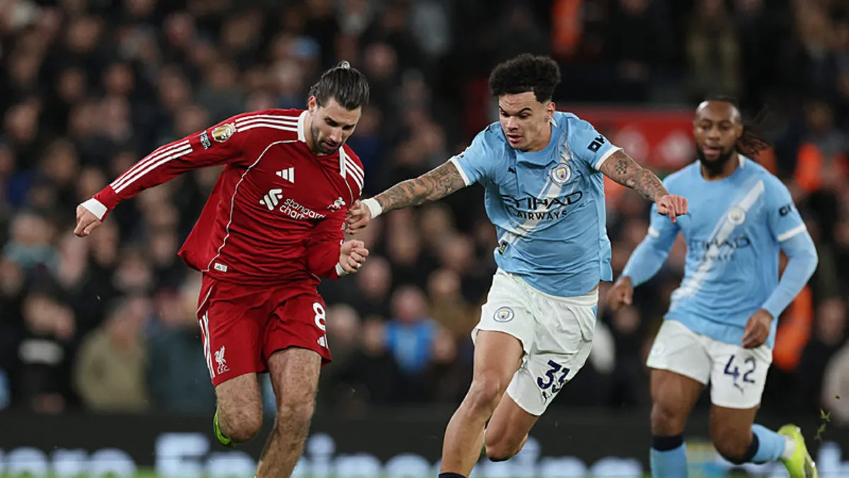 Manchester City, Liverpool’u Anfield’da devirdi! Son dakikalar nefes kesti Manchester City, Liverpool’u Anfield’da devirdi! Son dakikalar nefes kesti