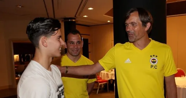 Phillip Cocu Fenerbahçe’ye el attı